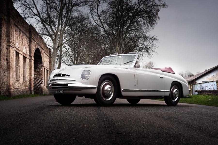  Alfa Romeo 6C 2500 Sport Cabriolet (915.358) 1947 года  (фото 2 из 11)